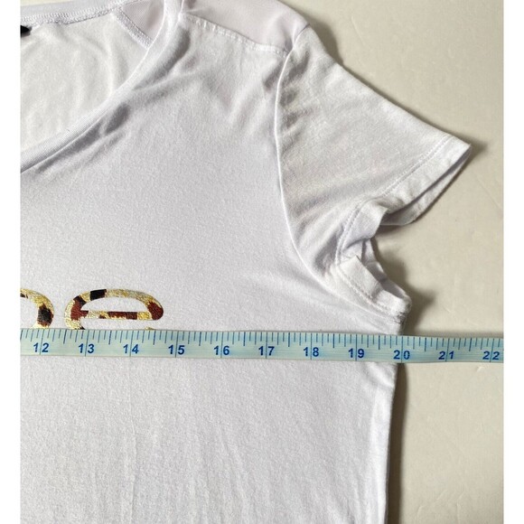 Bebe T Shirt Womens Large White Animal Print Reflective Logo Mesh Shoulders Read - Picture 13 of 15